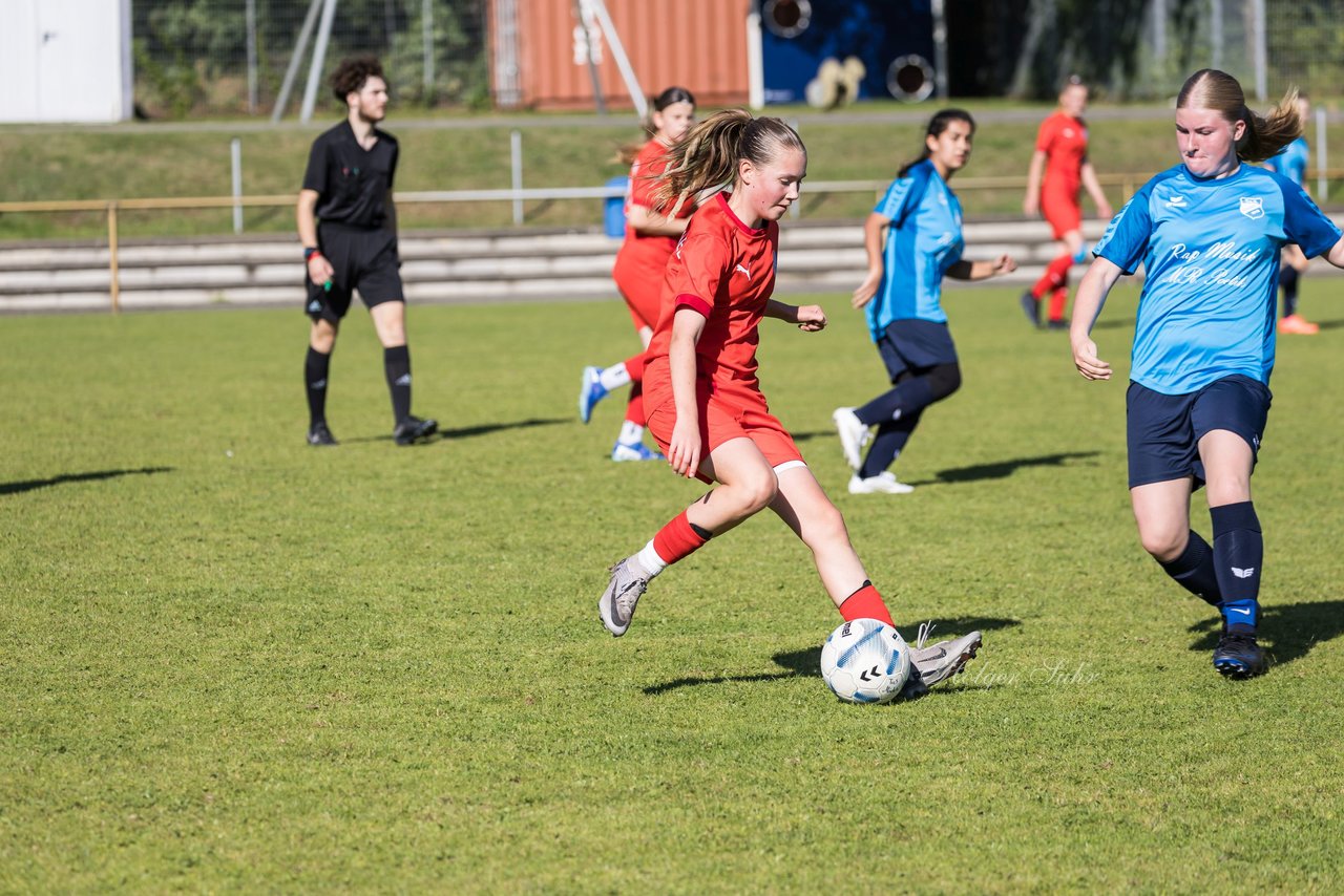 Bild 318 - wBJ TuS Rotenhof - Holstein Kiel : Ergebnis: 1:4